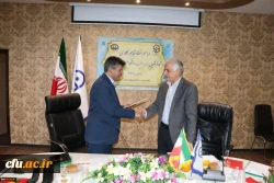 با حضور دکتر عروف زاد در دانشگاه فرهنگیان استان اصفهان انجام شد;

انعقاد تفاهم نامه همکاری بین دانشگاه فرهنگیان اصفهان و دانشگاه صنعتی مالک اشتر