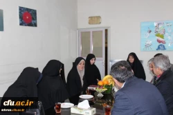 در راستای تکریم از مدیران ومعلمان راهنمای درس کارورزی صورت گرفت:

حضور جمعی از مدیران دانشگاه و آموزش وپرورش در مدرسه ابتدایی شاهد فجر منطقه سه تهران 2