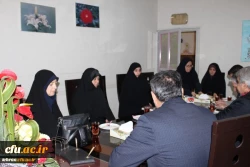 در راستای تکریم از مدیران ومعلمان راهنمای درس کارورزی صورت گرفت:

حضور جمعی از مدیران دانشگاه و آموزش وپرورش در مدرسه ابتدایی شاهد فجر منطقه سه تهران 2