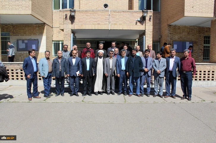 برگزاری جلسه شورای اداری دانشگاه فرهنگیان قزوین وتجلیل ازسه همکاربازنشسته درپایان اسفندماه جاری 12