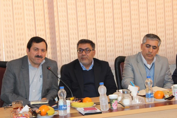 دکتر خاکی در آئین تکریم و معارفه سرپرست پردیس چمران