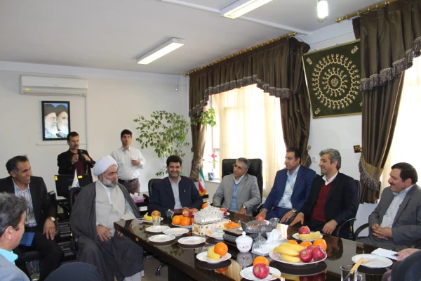 دکتر خاکی در آئین تکریم و معارفه سرپرست پردیس چمران