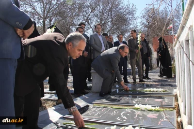 به مناسبت روز بزرگداشت شهدا در دانشگاه فرهنگیان اردبیل صورت گرفت:

گرامی داشت روز شهدا و تجلیل از همکاران شاهد و ایثاگر