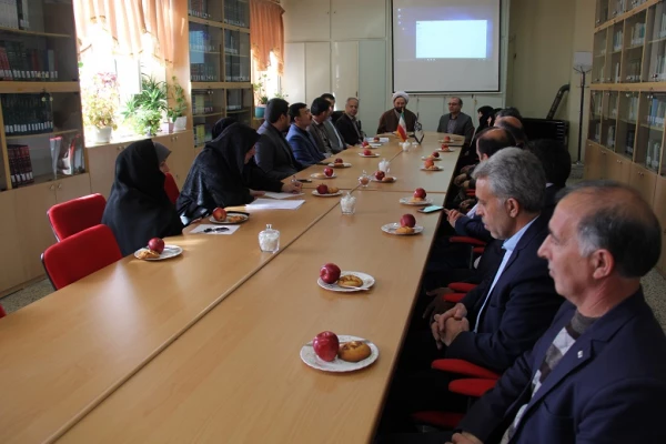 به مناسبت روز بزرگداشت شهدا در دانشگاه فرهنگیان اردبیل صورت گرفت:

گرامی داشت روز شهدا و تجلیل از همکاران شاهد و ایثاگر 2