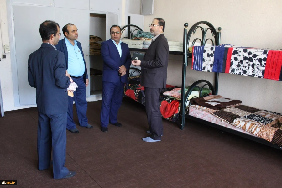 بازدید مدیرکل پشتیبانی و رفاه دانشگاه فرهنگیان از آماده سازی ستاد اسکان دانشگاه فرهنگیان استان بوشهر 3