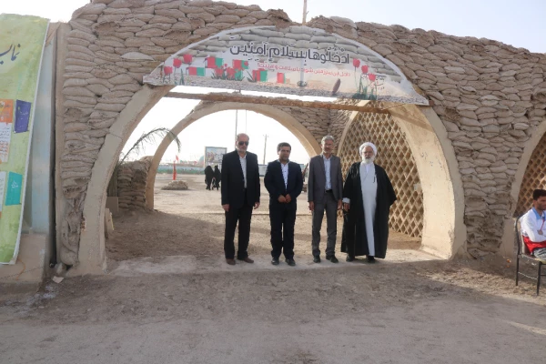 بازدید دکتر محمدی معاون فرهنگی واجتماعی دانشگاه فرهنگیان از مناطق عملیاتی دفاع مقدس وکاروان راهیان نور دانشجو معلمان