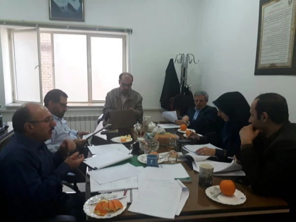 جلسه بررسی شیوه نامه های پرداخت حق الزحمه فعالیت های فرهنگی و اجتماعی در دفتر اداره کل برنامه ریزی برگزار شد: 2