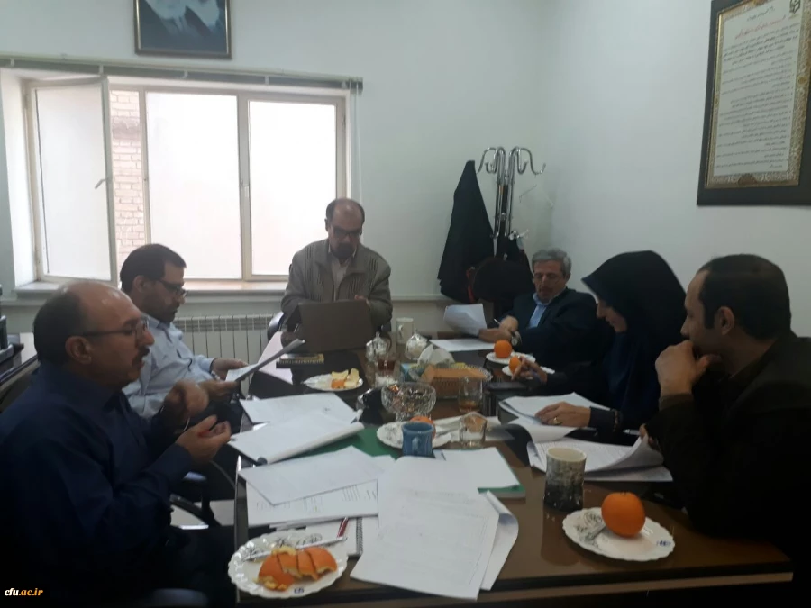 جلسه بررسی شیوه نامه های پرداخت حق الزحمه فعالیت های فرهنگی و اجتماعی در دفتر اداره کل برنامه ریزی برگزار شد: 2