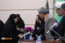 دکتر علی نژاد در اولین همایش تجلیل از سرپرستان شبانه روزی کشور در اصفهان:

سرپرستان شبانه روزی کار جهادی انجام میدهند