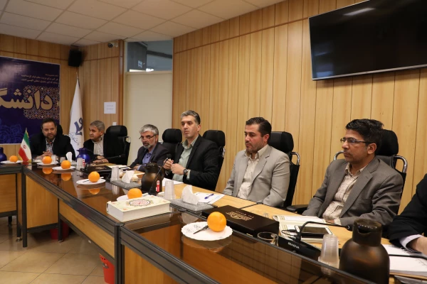 نشست مشترک شورای مدیران معاونت های آموزشی و فرهنگی دانشگاه برگزار شد 7