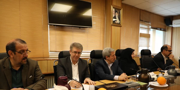 نشست مشترک شورای مدیران معاونت های آموزشی و فرهنگی دانشگاه برگزار شد 8