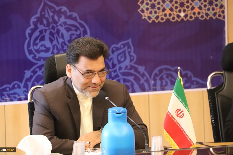 دکتر محمدی در نشست صمیمی با همکاران معاونت فرهنگی و اجتماعی:

سال جدید سال حرکت مضاعف به سوی ارتقاء فعالیتهای فرهنگی دانشگاه 2