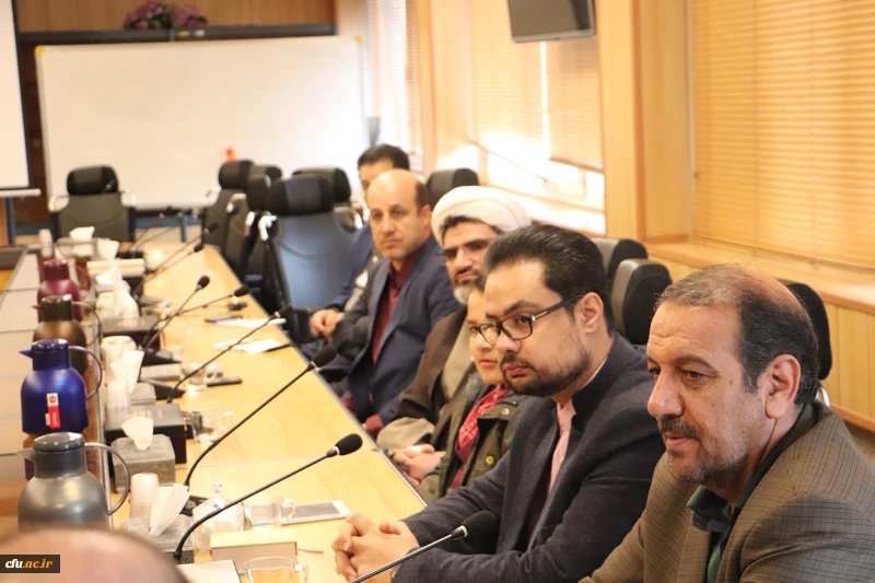 دکتر محمدی در نشست صمیمی با همکاران معاونت فرهنگی و اجتماعی:

سال جدید سال حرکت مضاعف به سوی ارتقاء فعالیتهای فرهنگی دانشگاه 3