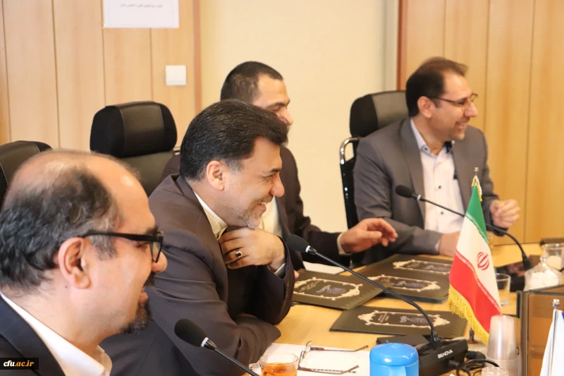 دکتر محمدی در نشست صمیمی با همکاران معاونت فرهنگی و اجتماعی:

سال جدید سال حرکت مضاعف به سوی ارتقاء فعالیتهای فرهنگی دانشگاه 9