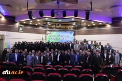 دکتر علی نژاد در اولین همایش تجلیل از سرپرستان شبانه روزی کشور در اصفهان:

وجود سرپرستان باتجربه در سراها می تواند نقش مشوق و الگو را در بین دانشجویان ایفا کند 2