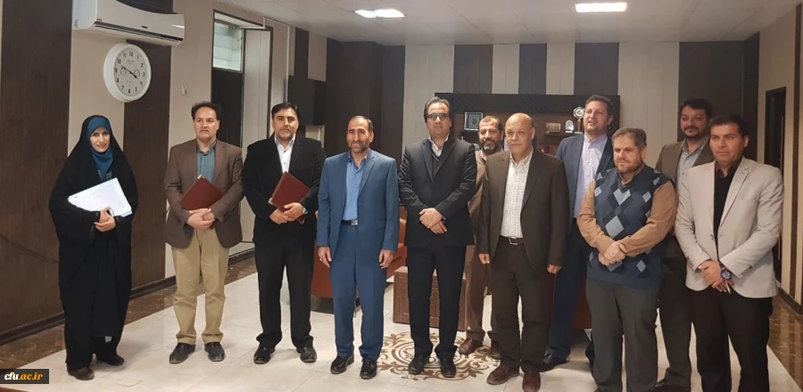 دکترمحمدی مدیرامورپردیس های استان کرمانشاه درمراسم تجلیل ازخانواده شهیددانشگاه فرهنگیان: شهدا و ایثارگران با رشادت و جانفشانی در راه حفظ و صیانت از انقلاب و نظام مقدس اسلامی، حق بزرگی به گردن همه ما دارند. 3