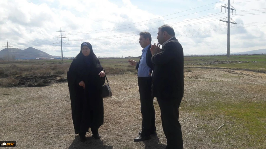 در جهت اجرای مصوبات اولین جلسه هیات امنای دانشگاه فرهنگیان آذربایجان غربی

بازدید دکتر محمودلو سرپرست امور پردیس های استان و دکتر پایز سرپرست پردیس علامه طباطبایی ارومیه از چند مکان جهت اجرای طرح صد، سی و یک 3