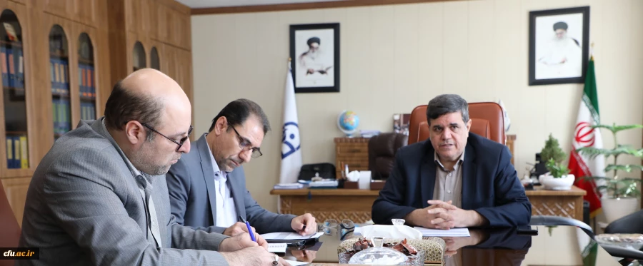 در بخش نخست گفتگوی روابط عمومی با رییس دانشگاه مطرح شد:

حضور اساتید برجسته و باتجربه معلمی فرصتی برای جبران ضعف های احتمالی در کارورزی است 2