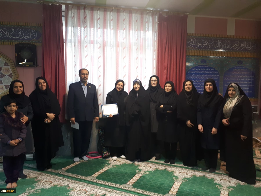 توسط نائب رئیس شورای ورزش کارکنان و دبیر ورزش کارکنان انجام شد:

تقدیر از مدرسان رشته ورزشی پیلاتس ویژه کارکنان سازمان مرکزی 2