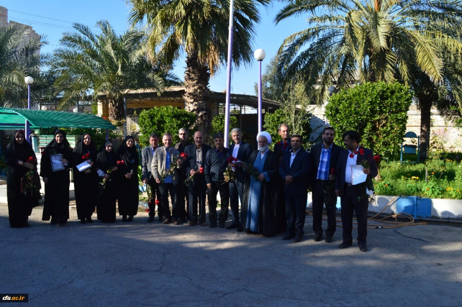 تکریم وتقدیر از باز نشستگی آقای فریدون راخدایی (کارشناس مسئول طرح برنامه وبودجه وامور مالی مدیریت امور پردیس های استان خوزستان