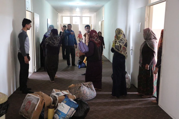 اسکان خانواده های سیل زده در دانشگاه فرهنگیان استان گلستان 6