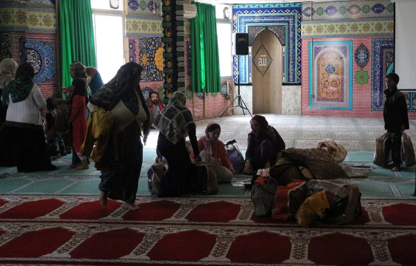 اسکان خانواده های سیل زده در دانشگاه فرهنگیان استان گلستان 4