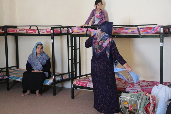 اسکان خانواده های سیل زده در دانشگاه فرهنگیان استان گلستان 8