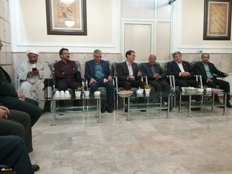 مدیر امور پردیس های دانشگاه فرهنگیان خراسان رضوی در دیدار نوروزی با اساتید دانشگاه خبر داد:
افتتاح اولین استودیو تولید محتوی آموزشی کشور، در دانشگاه فرهنگیان خراسان رضوی 6