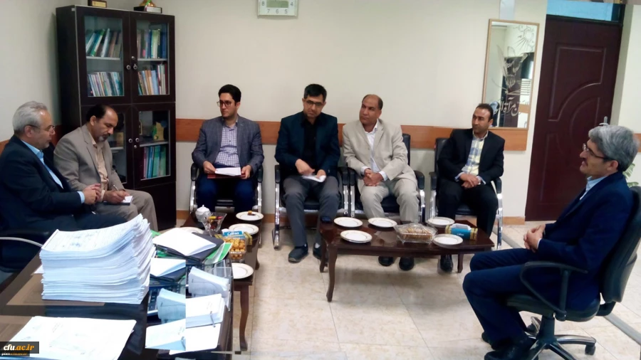 همایش «داستان جوانی معلمان موفق»