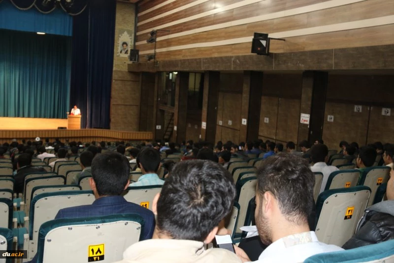 بلایای طبیعی در کمین همه ماست، همانگونه که از دیگران در وقت گرفتاری ها انتظار داریم، همانگونه گرفتاران را دریابیم.

حمایت دانشگاه فرهنگیان یزد از سیل زدگان
 2