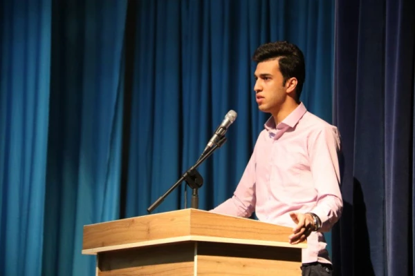 بلایای طبیعی در کمین همه ماست، همانگونه که از دیگران در وقت گرفتاری ها انتظار داریم، همانگونه گرفتاران را دریابیم.

حمایت دانشگاه فرهنگیان یزد از سیل زدگان
 8