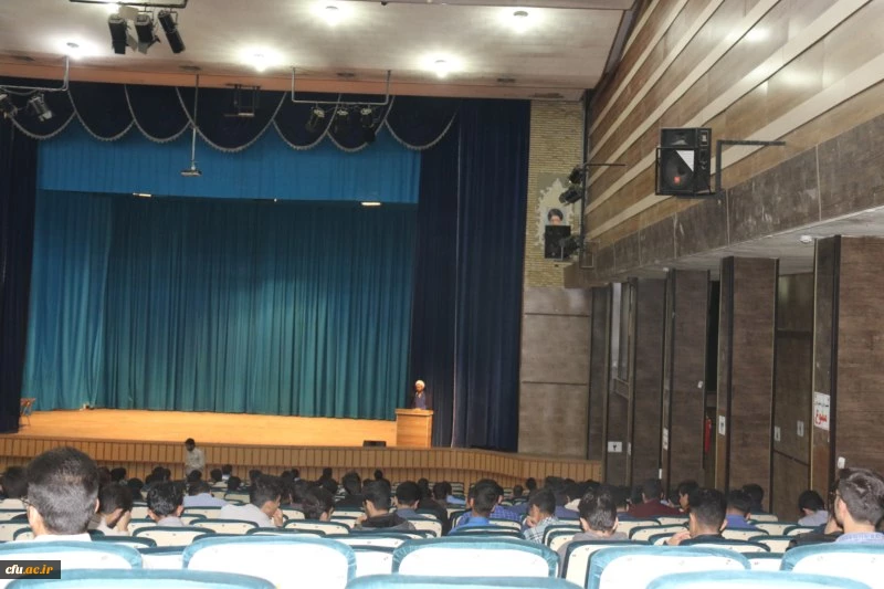 بلایای طبیعی در کمین همه ماست، همانگونه که از دیگران در وقت گرفتاری ها انتظار داریم، همانگونه گرفتاران را دریابیم.

حمایت دانشگاه فرهنگیان یزد از سیل زدگان
 13