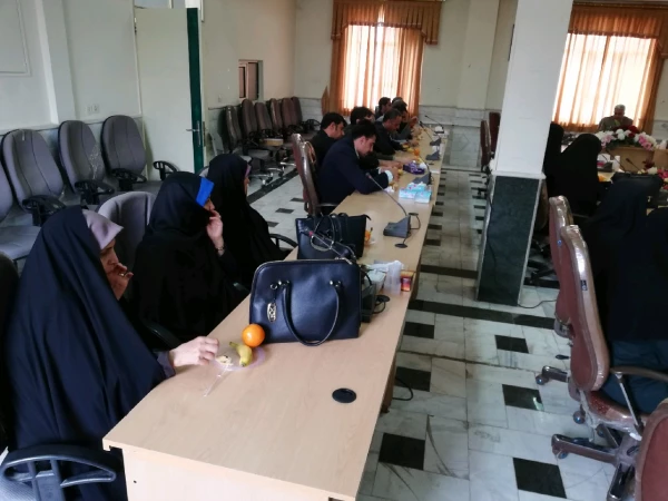 در دانشگاه فرهنگیان استان مرکزی برگزار شد

جلسه شورای اداری با محوریت همیاری و همدلی با سیل زدگان 5