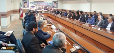 دکتر محمدی مدیرامورپردیس های استان کرمانشاه درجلسه روسای دانشگاههای استان با امام جمعه کرمانشاه : 

دانشگاه فرهنگیان یک دانشگاه ماموریت گرااست وما باید معلمی تربیت کنیم که پایه واساس همه تحولات جامعه باشد.