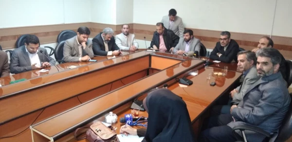 دکتر محمدی مدیرامورپردیس های استان کرمانشاه درجلسه روسای دانشگاههای استان با امام جمعه کرمانشاه : دانشگاه فرهنگیان یک دانشگاه ماموریت گرااست وما باید معلمی تربیت کنیم که پایه واساس همه تحولات جامعه باشد. 3