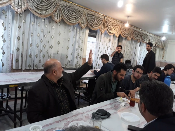 در دیدار با مدیریت و دانشجویان پردیس شهید رجایی ارومیه

حاج نادر قاضی پور نماینده محترم ارومیه : همه ما مصمم به حمایتهای همه جانبه از دانشگاه فرهنگیان هستیم . 2