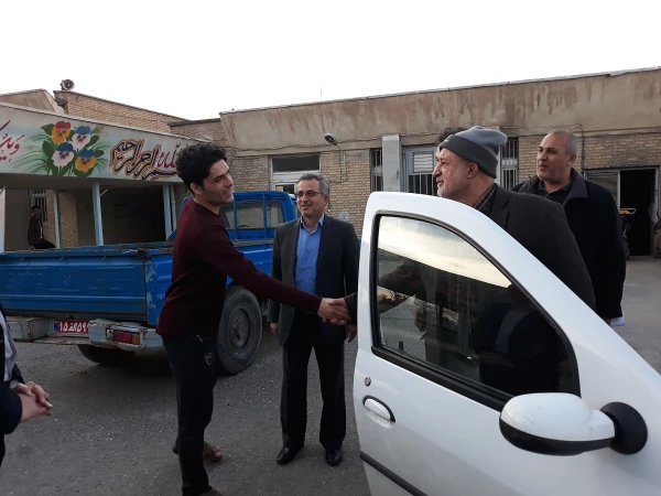 در دیدار با مدیریت و دانشجویان پردیس شهید رجایی ارومیه

حاج نادر قاضی پور نماینده محترم ارومیه : همه ما مصمم به حمایتهای همه جانبه از دانشگاه فرهنگیان هستیم . 6