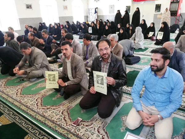 تجمع اعتراض آمیز دانشگاه فرهنگیان استان مرکزی در پاسخ به اقدام وقیحانه دولت آمریکا در قرار دادن سپاه پاسداران در لیست گروه های تروریستی 6