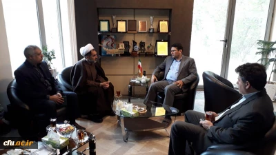 رئیس سازمان مدیریت و برنامه ریزی استان کرمان در دیدار با مدیریت امور پردیس های دانشگاه فرهنگیان استان:
حضور فارغ التحصیلان دانشگاه فرهنگیان در آموزش و پرورش نقطه عطفی در نظام تعلیم و تربیت می باشد.