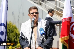 رییس دانشگاه فرهنگیان در تجمع حمایت از سپاه پاسداران عنوان کرد:

برای جانفشانی و حفظ کیان نظام مقدس آماده ایم و پشت سر سپاه حرکت خواهیم کرد 11