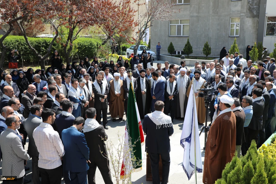 رییس دانشگاه فرهنگیان در تجمع حمایت از سپاه پاسداران عنوان کرد:

برای جانفشانی و حفظ کیان نظام مقدس آماده ایم و پشت سر سپاه حرکت خواهیم کرد 6