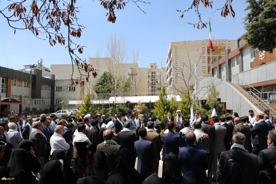 رییس دانشگاه فرهنگیان در تجمع حمایت از سپاه پاسداران عنوان کرد:

برای جانفشانی و حفظ کیان نظام مقدس آماده ایم و پشت سر سپاه حرکت خواهیم کرد 8