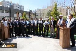 رییس دانشگاه فرهنگیان در تجمع حمایت از سپاه پاسداران عنوان کرد:

برای جانفشانی و حفظ کیان نظام مقدس آماده ایم و پشت سر سپاه حرکت خواهیم کرد 10