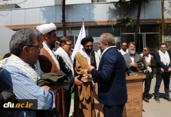 با حضور رییس دانشگاه فرهنگیان:

به مناسبت روز جانباز؛ از جانبازان و ایثارگران دانشگاه فرهنگیان تجلیل شد 7