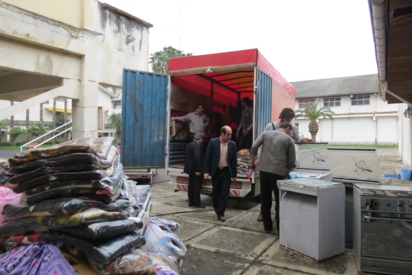 کمک به سیل زدگان استان لرستان توسط دانشگاه فرهنگیان گیلان 4