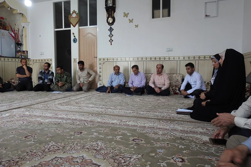 هماهنگی جهت دیدار با دانشجو معلمان آسیب دیده لرستانی و توزیع اقلام اهدایی مورد نیاز سیل زدگان از طرف کارکنان سازمان مرکزی دانشگاه فرهنگیان