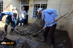 حضور کارکنان و اساتید جهادی دانشگاه فرهنگیان استان لرستان در شهر سیل زده پلدختر
