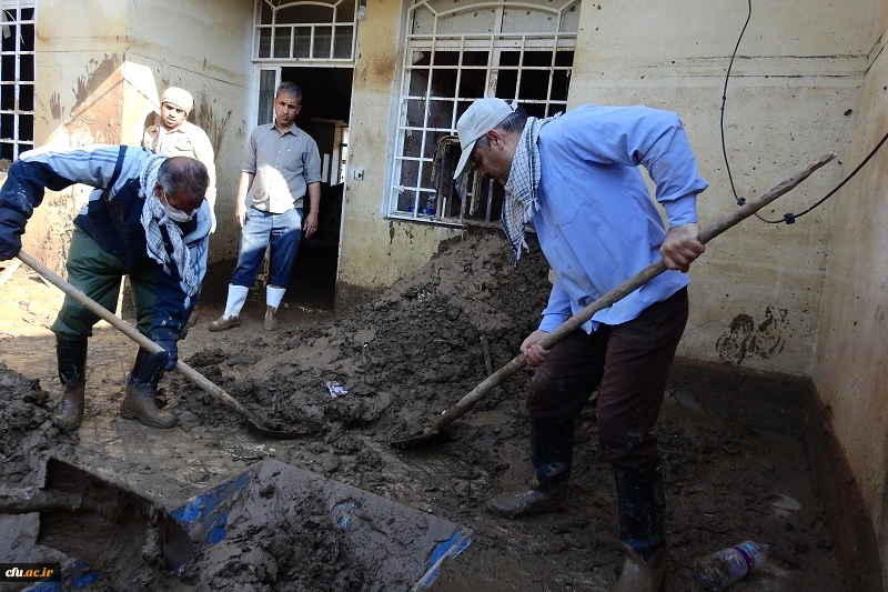 حضور کارکنان و اساتید جهادی دانشگاه فرهنگیان استان لرستان در شهر سیل زده پلدختر