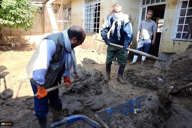 حضور کارکنان و اساتید جهادی دانشگاه فرهنگیان استان لرستان در شهر سیل زده پلدختر