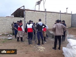 گزارش تصویری از اردوی جهادی دانشجومعلمان استان تهران در کمک به مناطق سیل زده 6